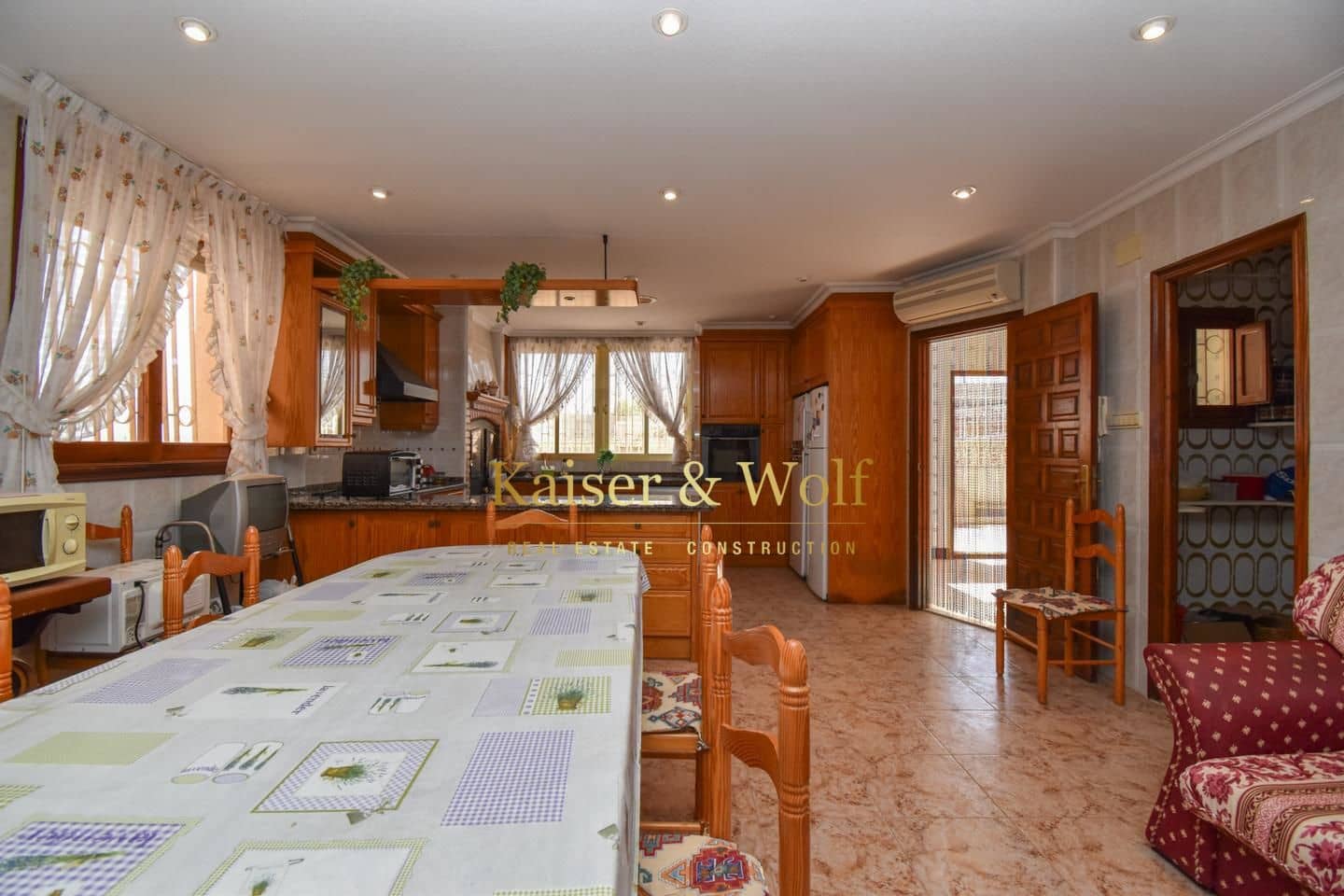 4 soveværelse Villa til salg i Crevillente / Crevillent med swimmingpool garage - € 386.000 (Ref: 8332974)