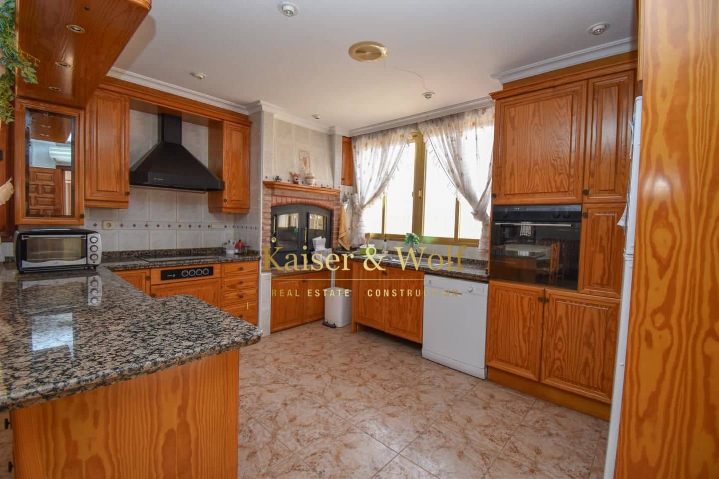 4 soveværelse Villa til salg i Crevillente / Crevillent med swimmingpool garage - € 386.000 (Ref: 8332974)