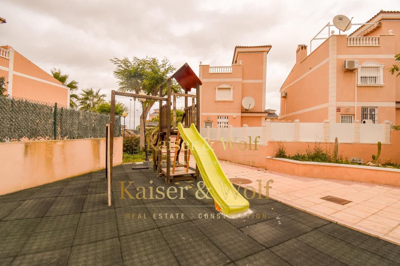 3 sypialnia Willa na sprzedaż w Gran Alacant z basenem - 315 000 € (Ref: 8337297)