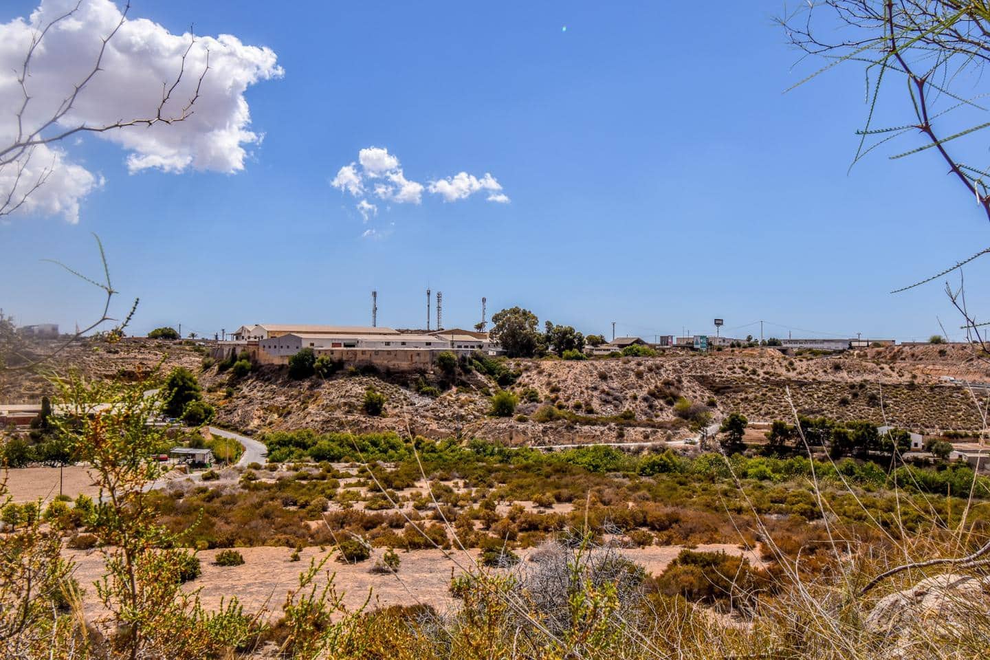 Grunde uden byggetilladelser til salg i Elche / Elx - € 1.485.000 (Ref: 8342121)