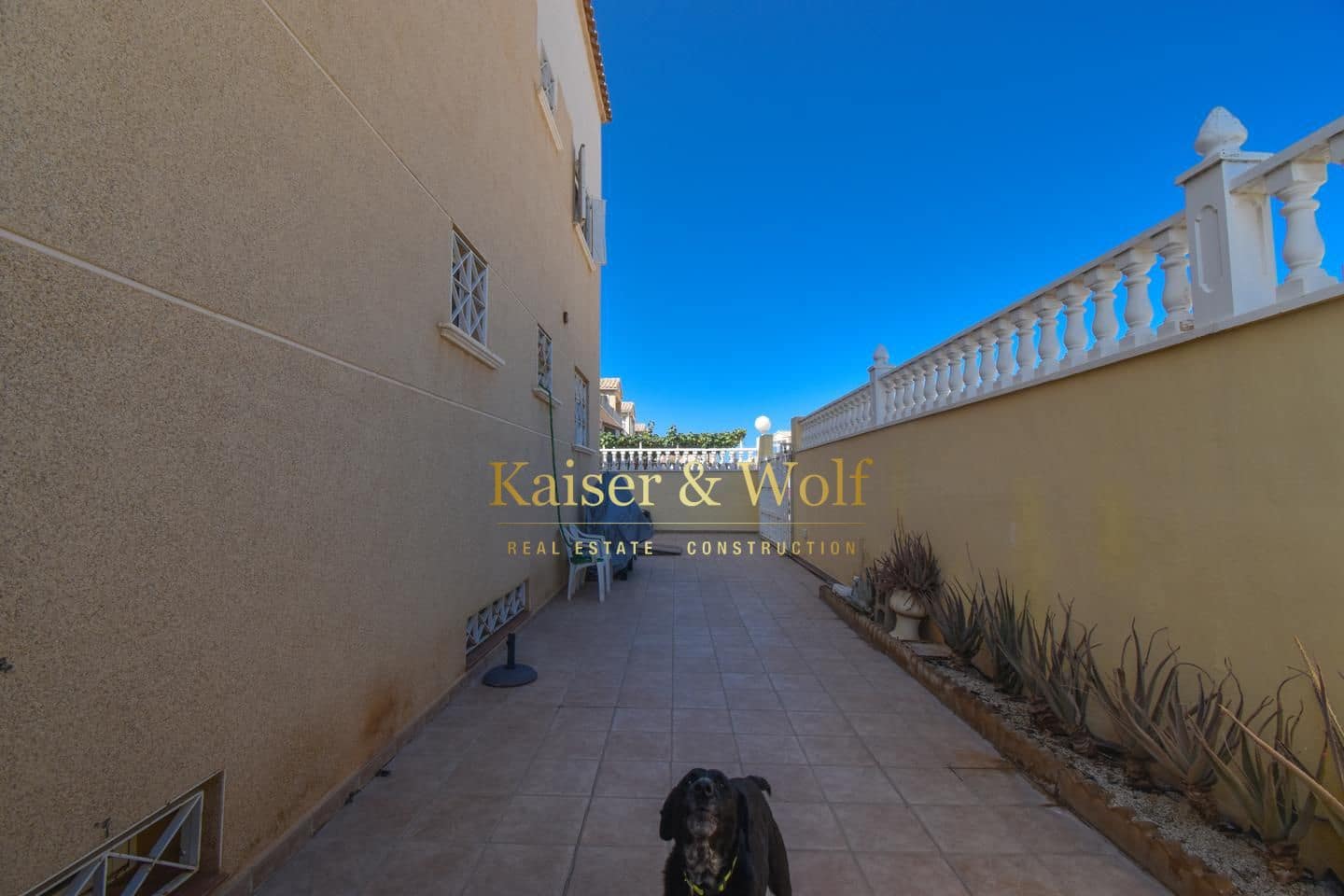 6 bedroom Villa for sale in Torrevieja with pool garage - € 559,000 (Ref: 8342351)