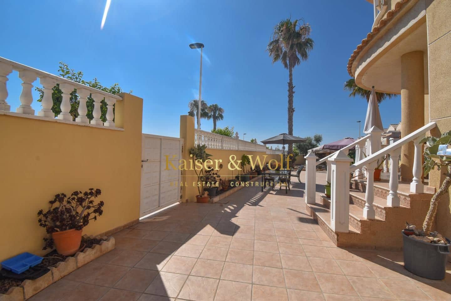 6 bedroom Villa for sale in Torrevieja with pool garage - € 559,000 (Ref: 8342351)