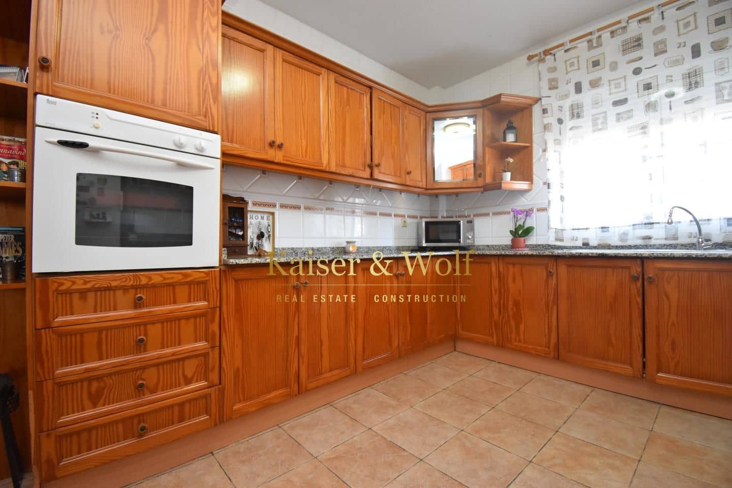 6 bedroom Villa for sale in Torrevieja with pool garage - € 559,000 (Ref: 8342351)