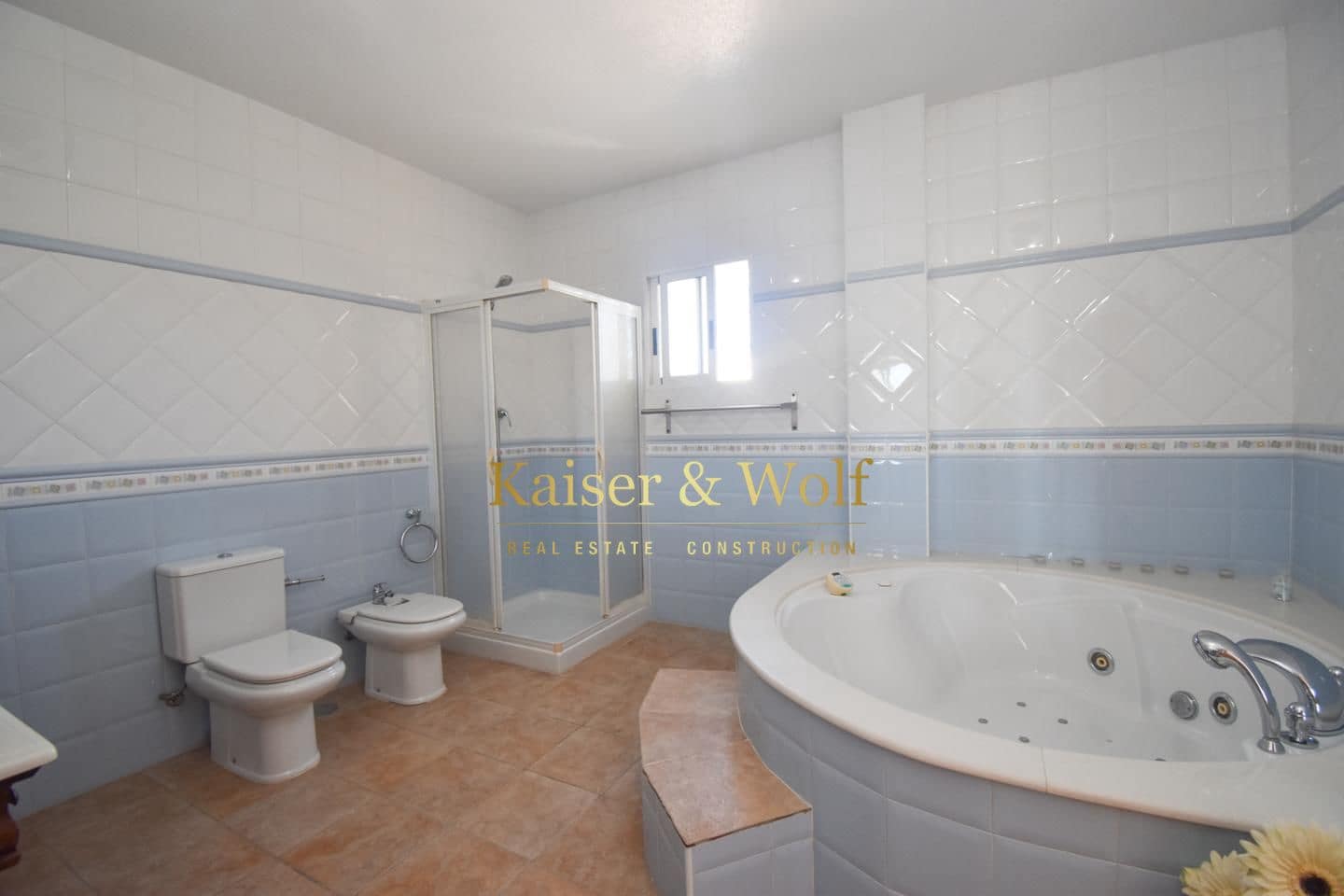 6 bedroom Villa for sale in Torrevieja with pool garage - € 559,000 (Ref: 8342351)