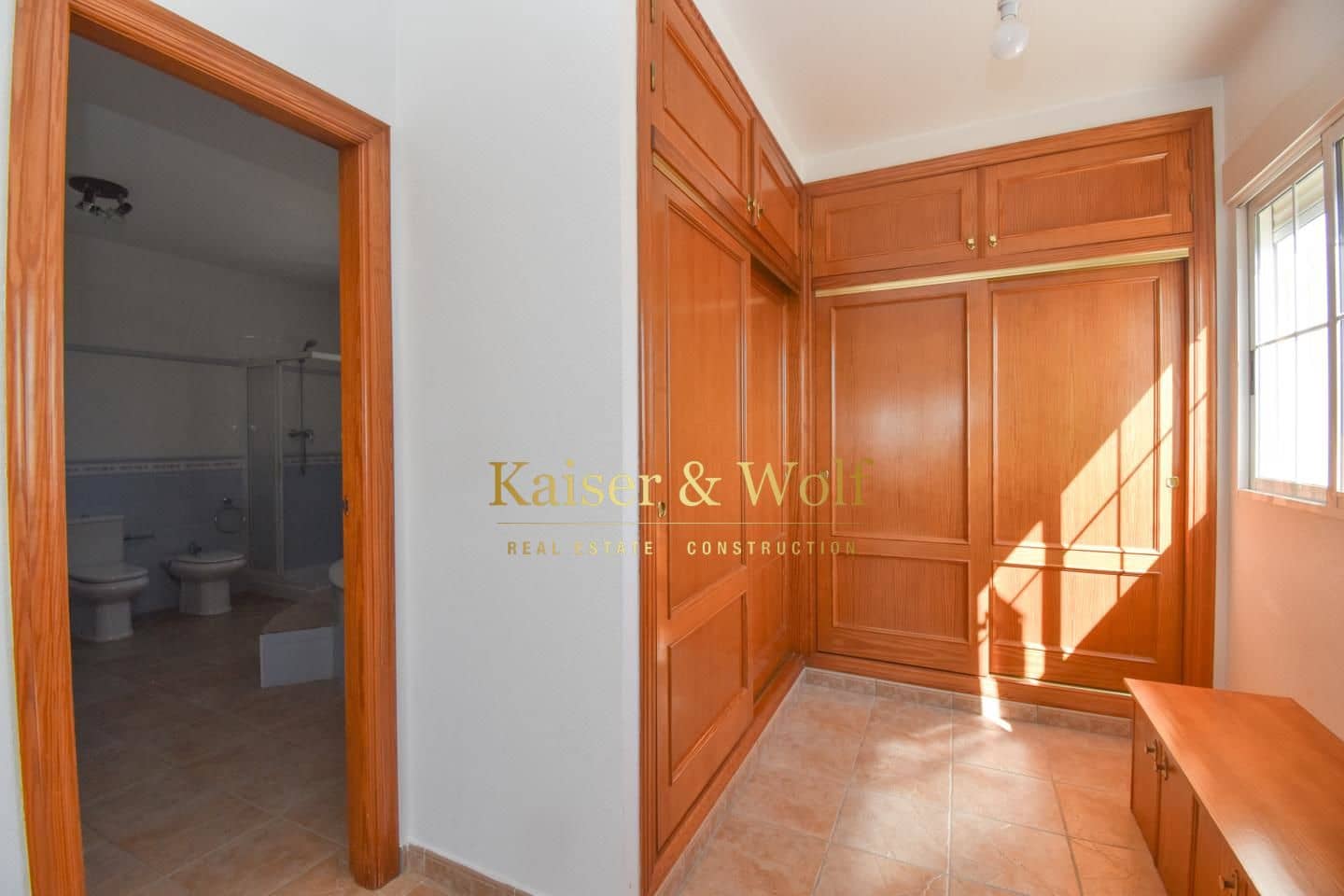 6 bedroom Villa for sale in Torrevieja with pool garage - € 559,000 (Ref: 8342351)