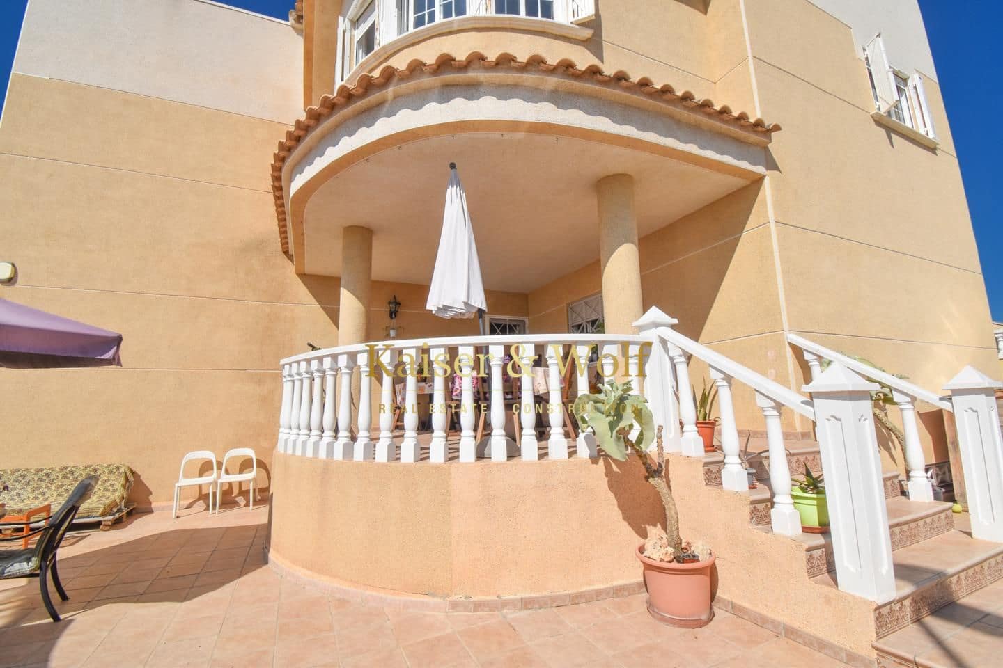 6 bedroom Villa for sale in Torrevieja with pool garage - € 559,000 (Ref: 8342351)