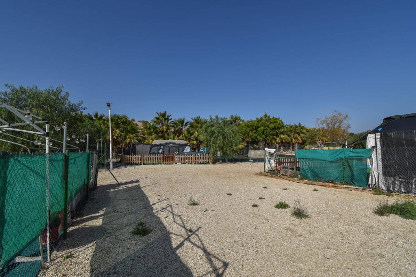 Grunde uden byggetilladelser til salg i Torrellano - € 370.000 (Ref: 8623342)