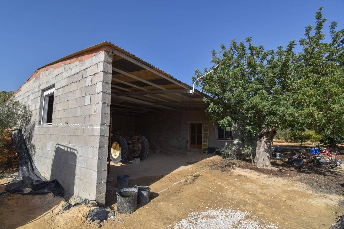 Grunde uden byggetilladelser til salg i Torrellano - € 370.000 (Ref: 8623342)