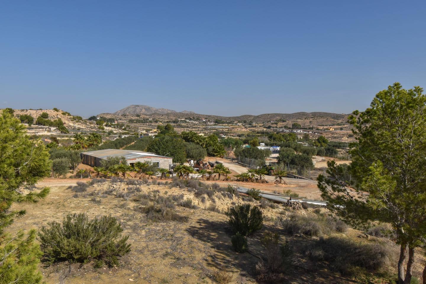 Grunde uden byggetilladelser til salg i Torrellano - € 370.000 (Ref: 8623342)