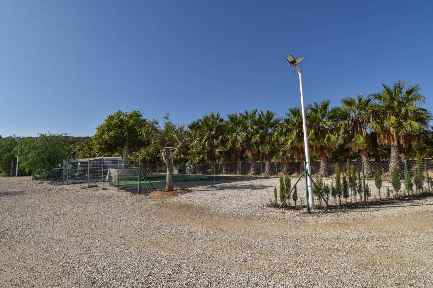 Grunde uden byggetilladelser til salg i Torrellano - € 370.000 (Ref: 8623342)