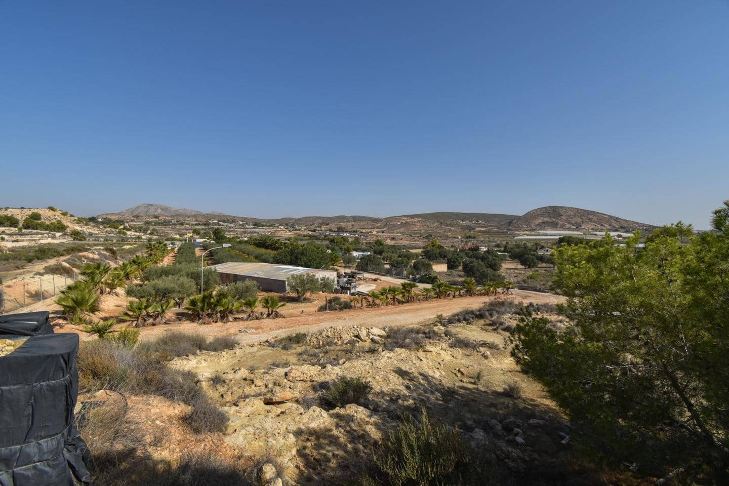 Grunde uden byggetilladelser til salg i Torrellano - € 370.000 (Ref: 8623342)