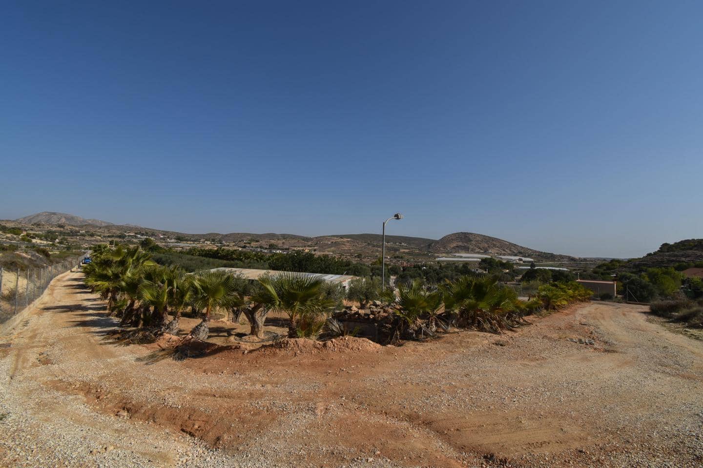 Grunde uden byggetilladelser til salg i Torrellano - € 370.000 (Ref: 8623342)