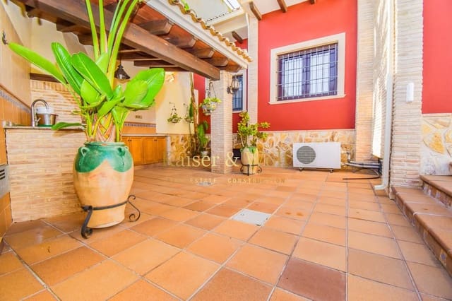 3 bedroom Villa for sale in Albatera with pool garage - € 457,000 (Ref: 8654253)