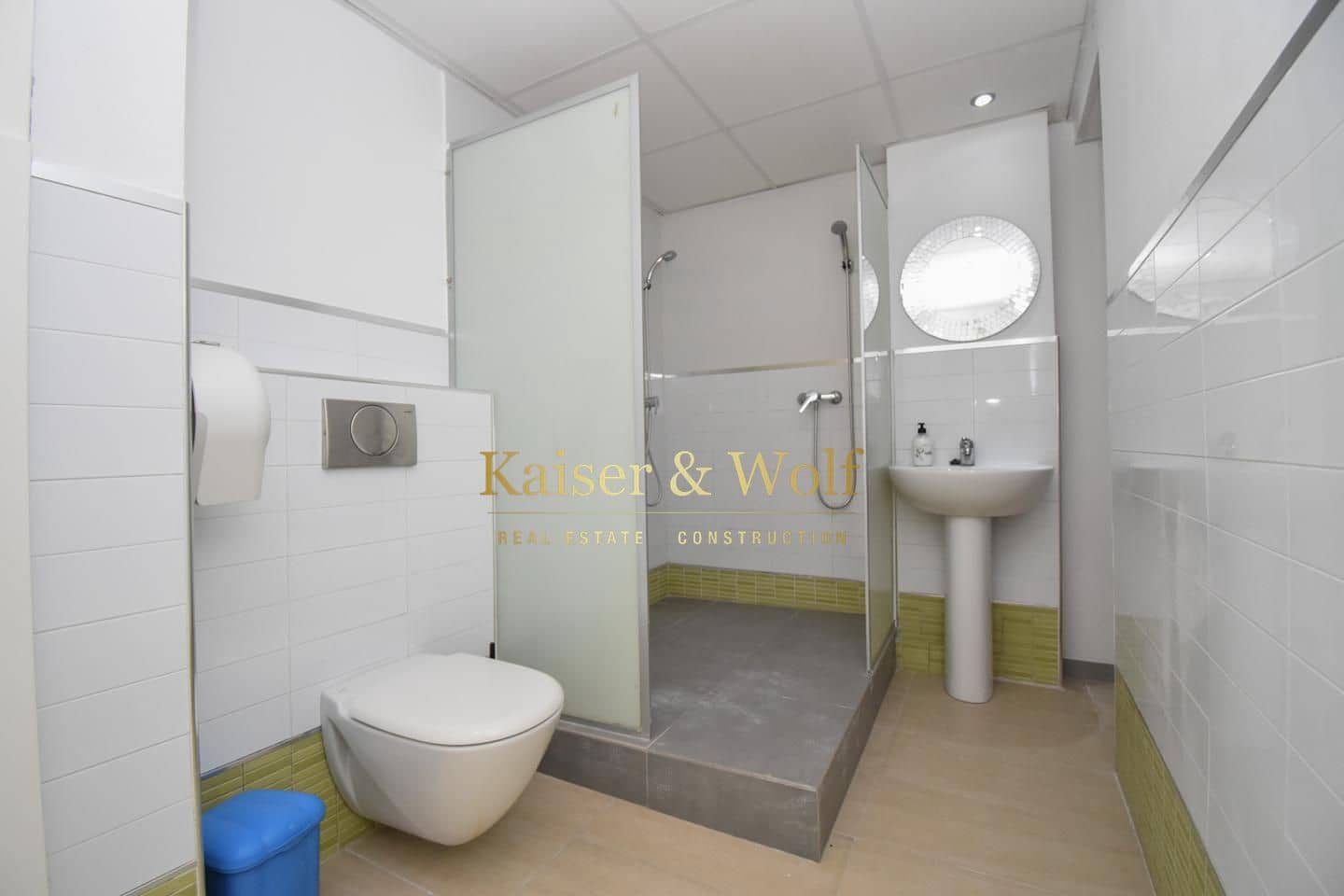 4 bedroom Business for sale in Santa Pola with garage - € 199,000 (Ref: 8678766)