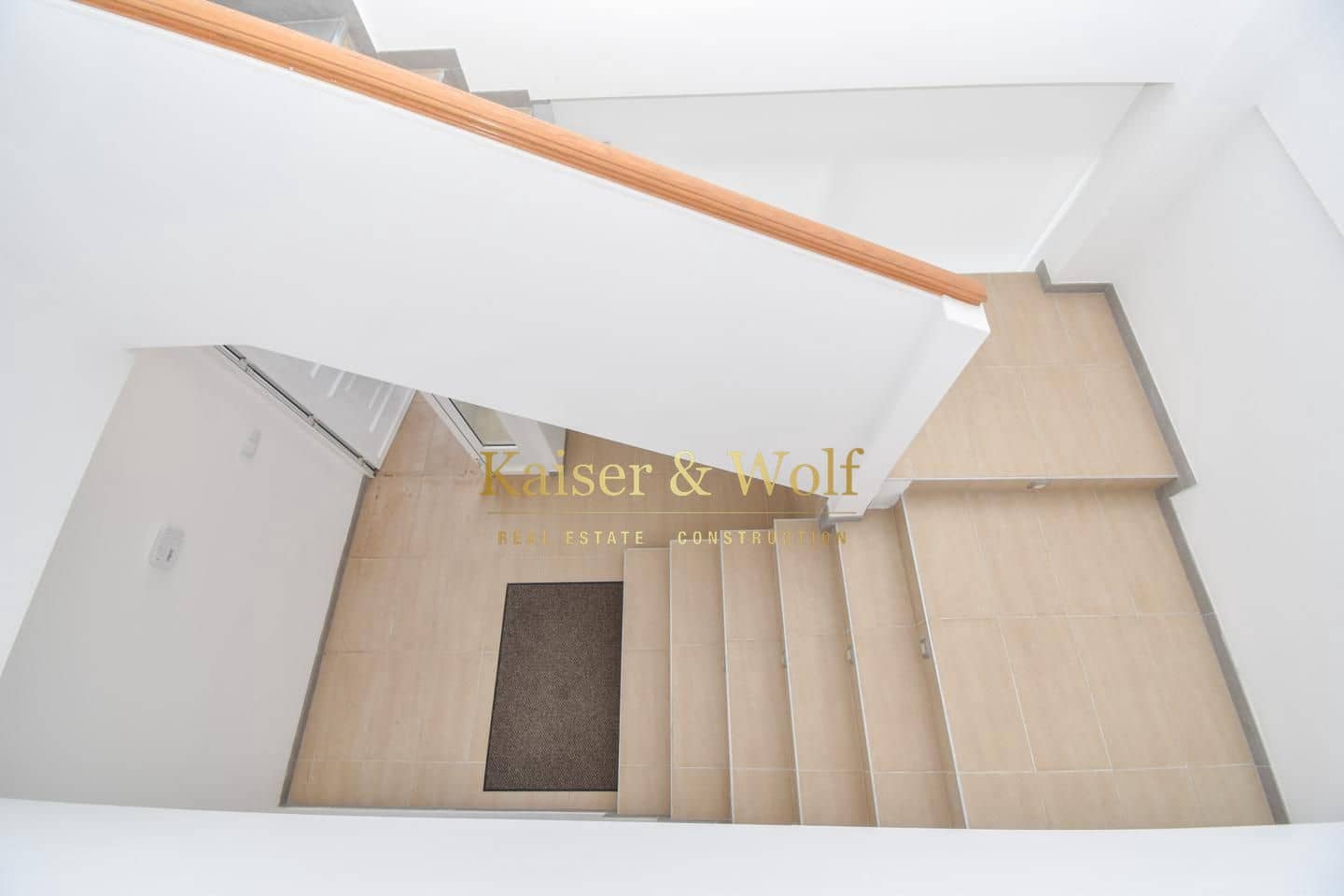 4 bedroom Business for sale in Santa Pola with garage - € 199,000 (Ref: 8678766)