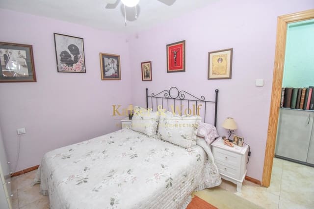 2 bedroom Flat for sale in Calas Santiago Bernabéu, Santa Pola - € 175,000 (Ref: 8692281)