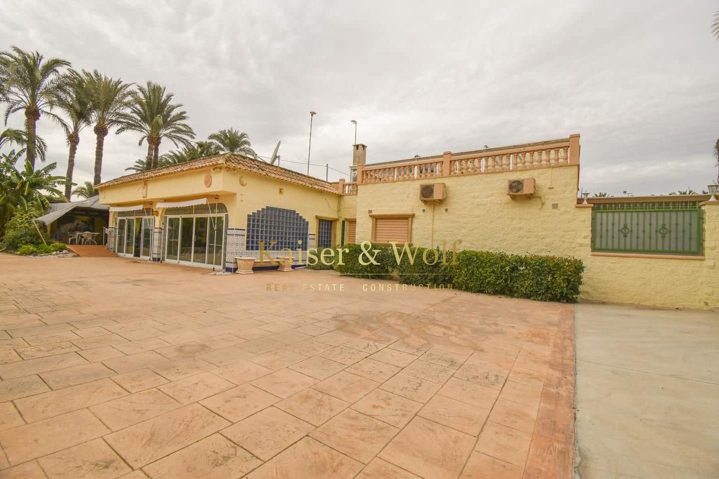5 soveværelse Finca/Landehus til salg i La Hoya med swimmingpool garage - € 515.000 (Ref: 8695690)
