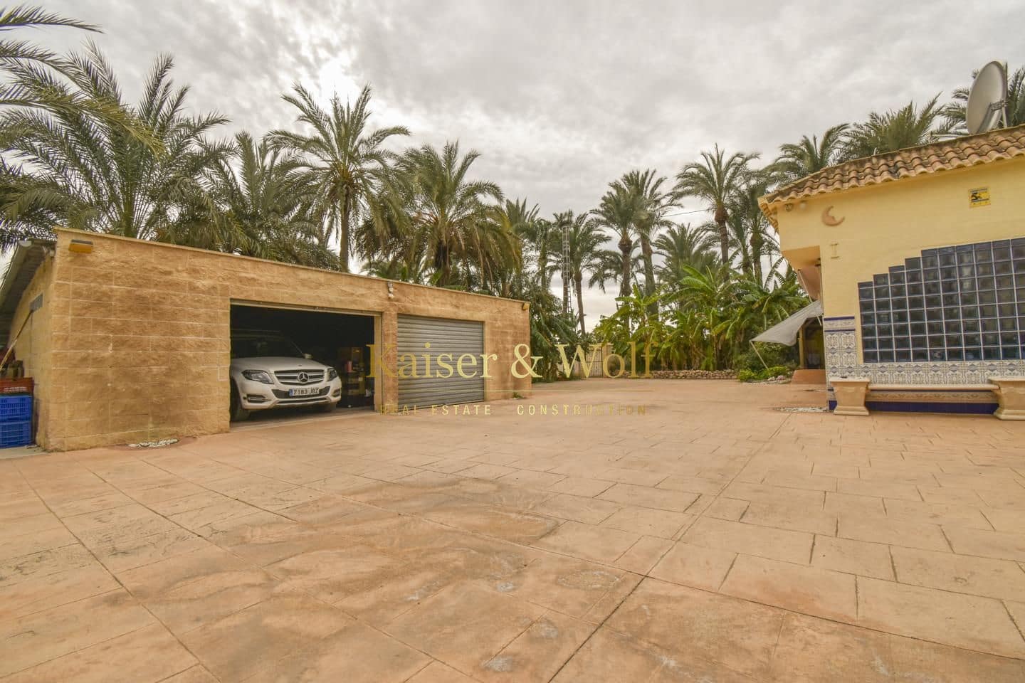5 soveværelse Finca/Landehus til salg i La Hoya med swimmingpool garage - € 515.000 (Ref: 8695690)