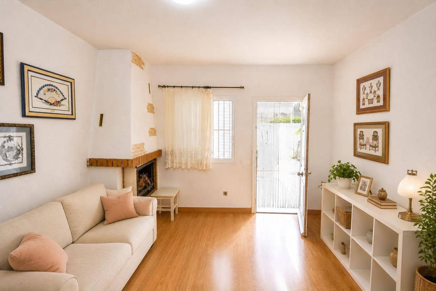 2 bedroom Villa for sale in Gran Alacant with pool - € 285,000 (Ref: 8837735)