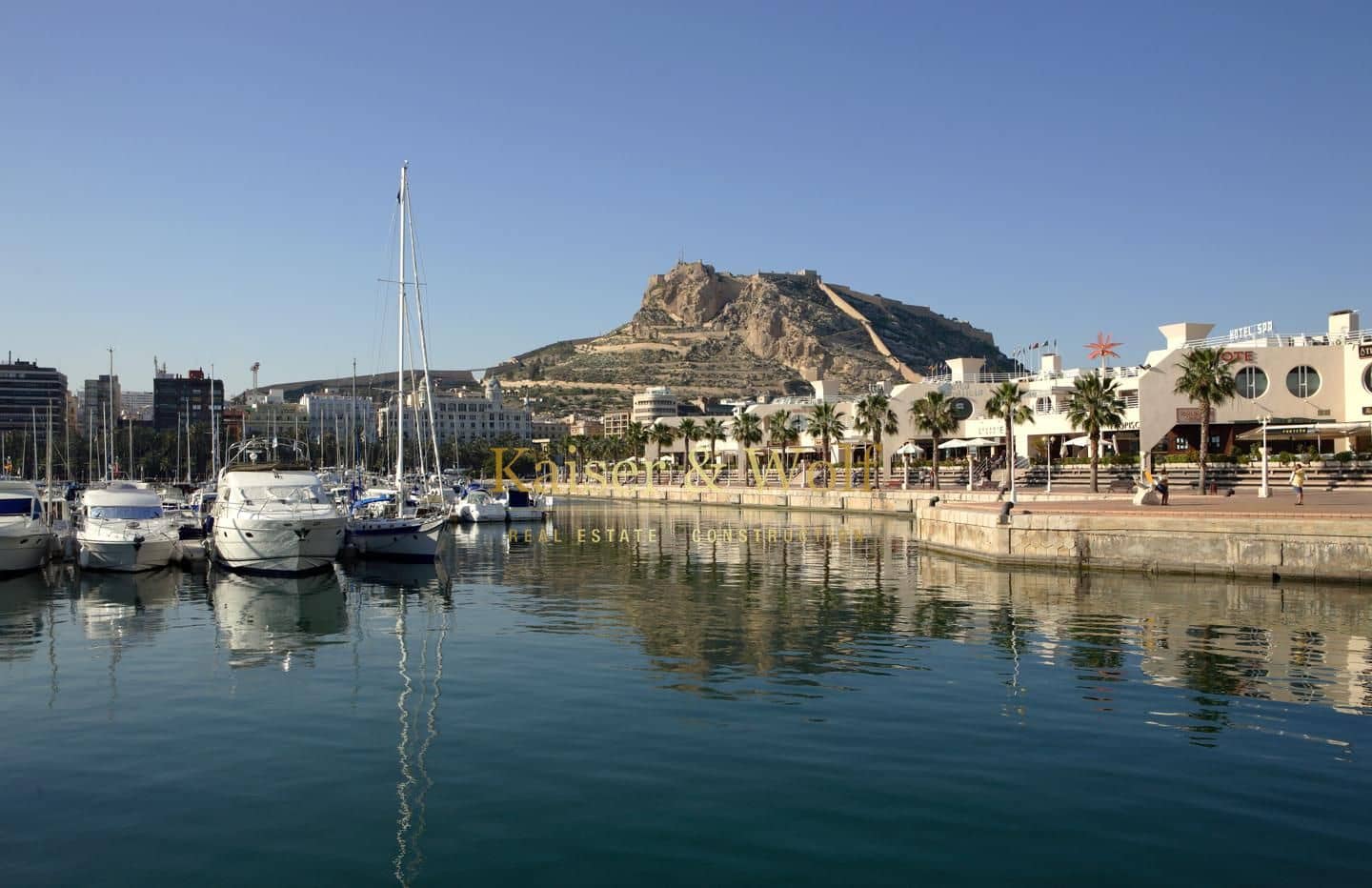 2 chambre Appartement à vendre à Torrevieja avec piscine - 285 000 € (Ref: 8867981)