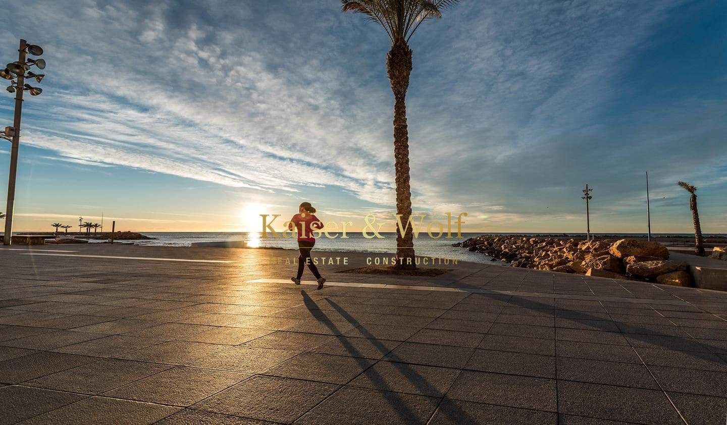 2 chambre Appartement à vendre à Torrevieja avec piscine - 285 000 € (Ref: 8867981)