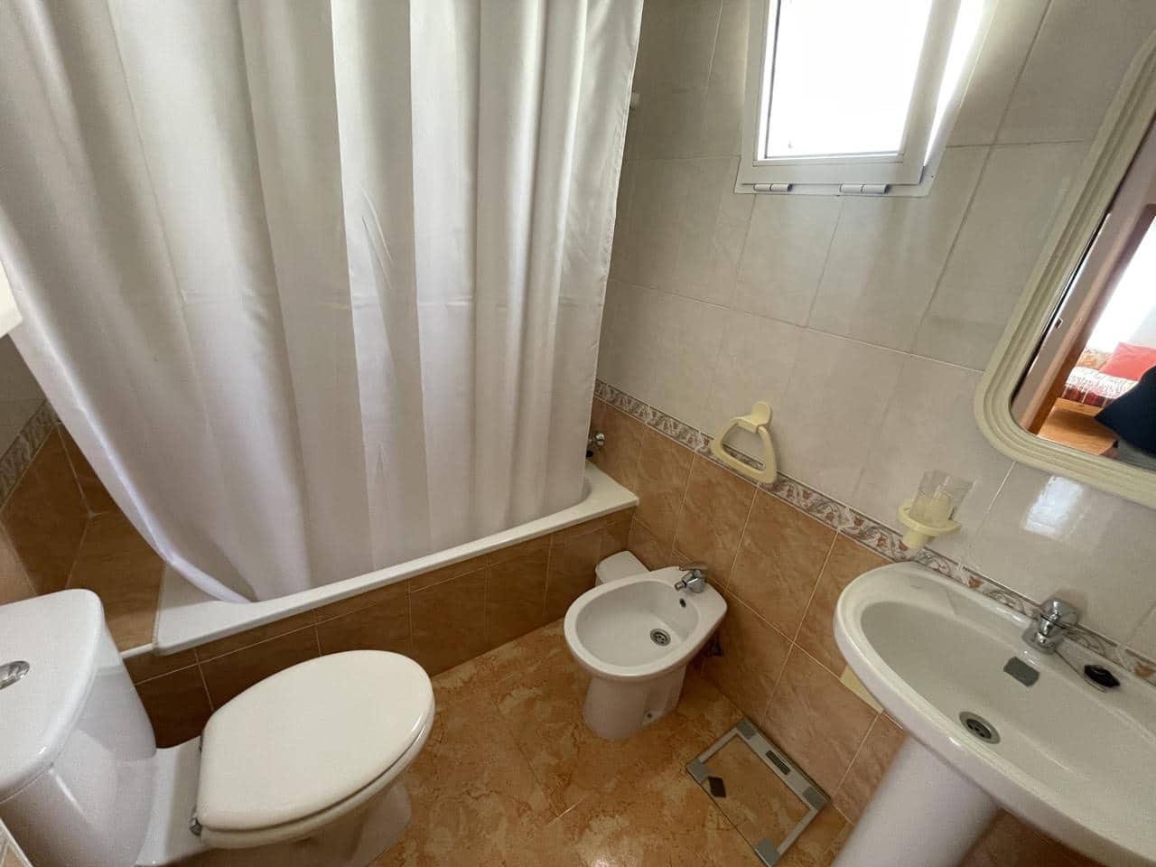 3 slaapkamer Villa te huur in Gran Alacant met zwembad garage - € 1.200 (Ref: 8906914)