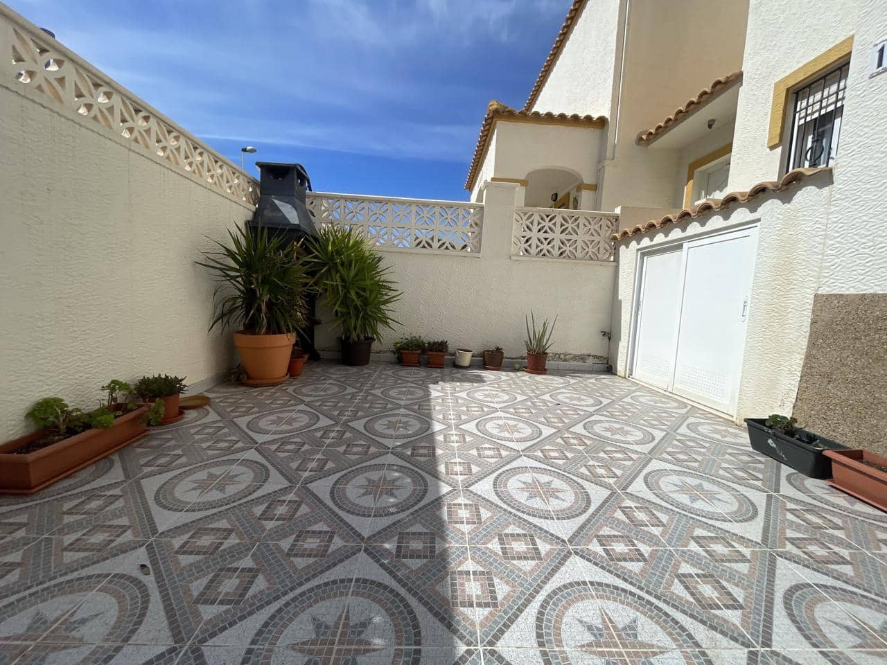 3 slaapkamer Villa te huur in Gran Alacant met zwembad garage - € 1.200 (Ref: 8906914)