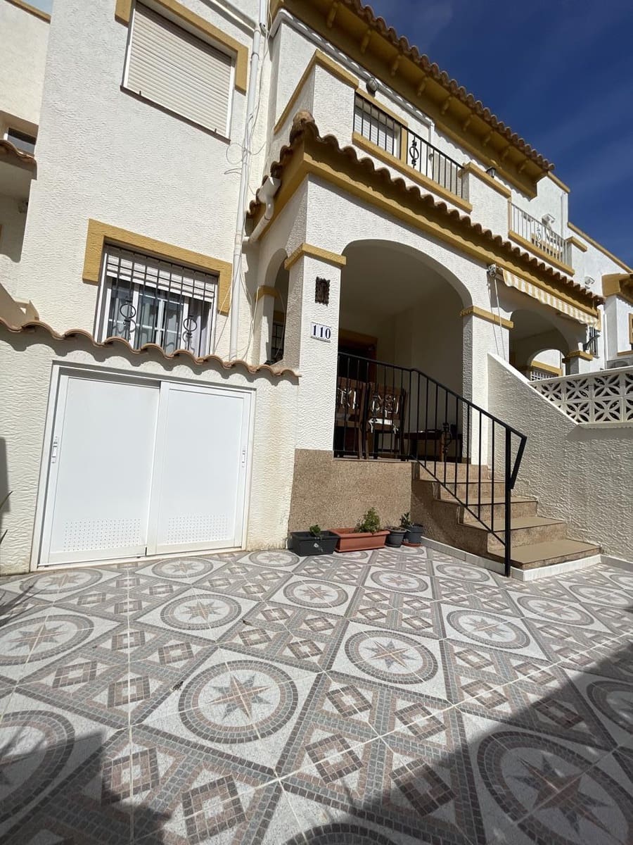 3 slaapkamer Villa te huur in Gran Alacant met zwembad garage - € 1.200 (Ref: 8906914)