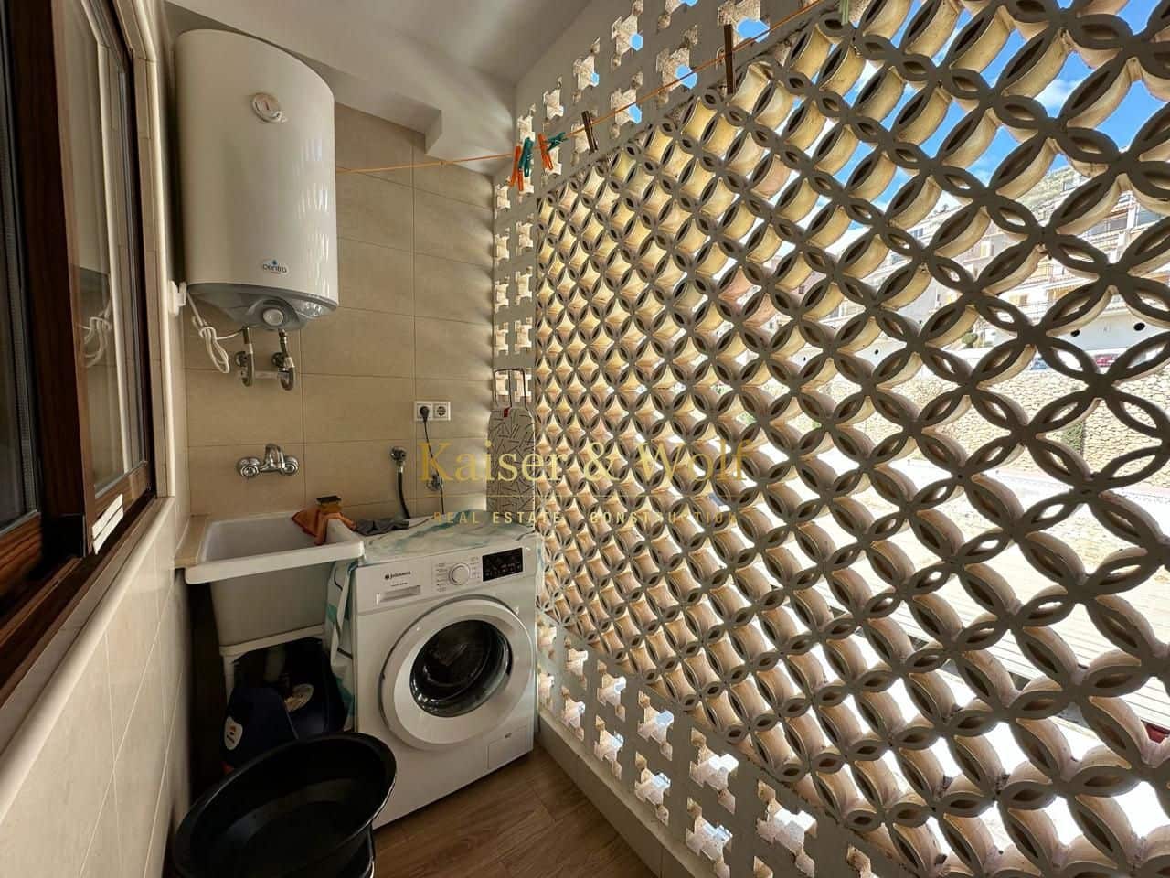 3 bedroom Flat for rent in Santa Pola with pool garage - € 950 (Ref: 8910601)