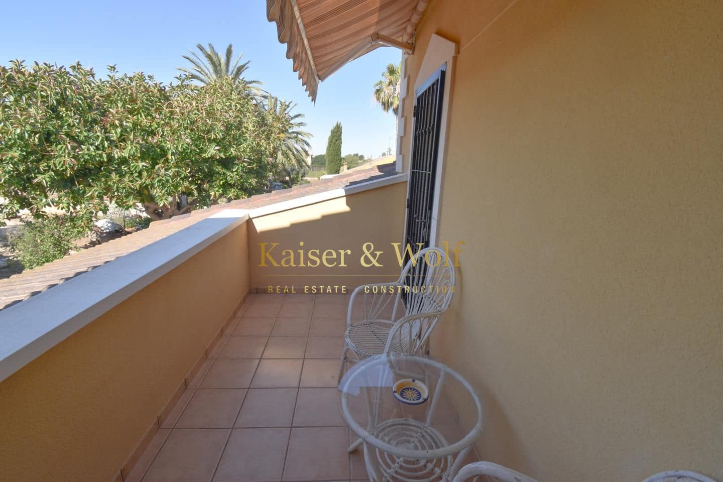 5 soveværelse Villa til salg i La Hoya med swimmingpool garage - € 520.000 (Ref: 9000760)