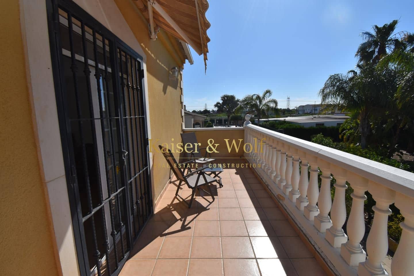 5 soveværelse Villa til salg i La Hoya med swimmingpool garage - € 520.000 (Ref: 9000760)