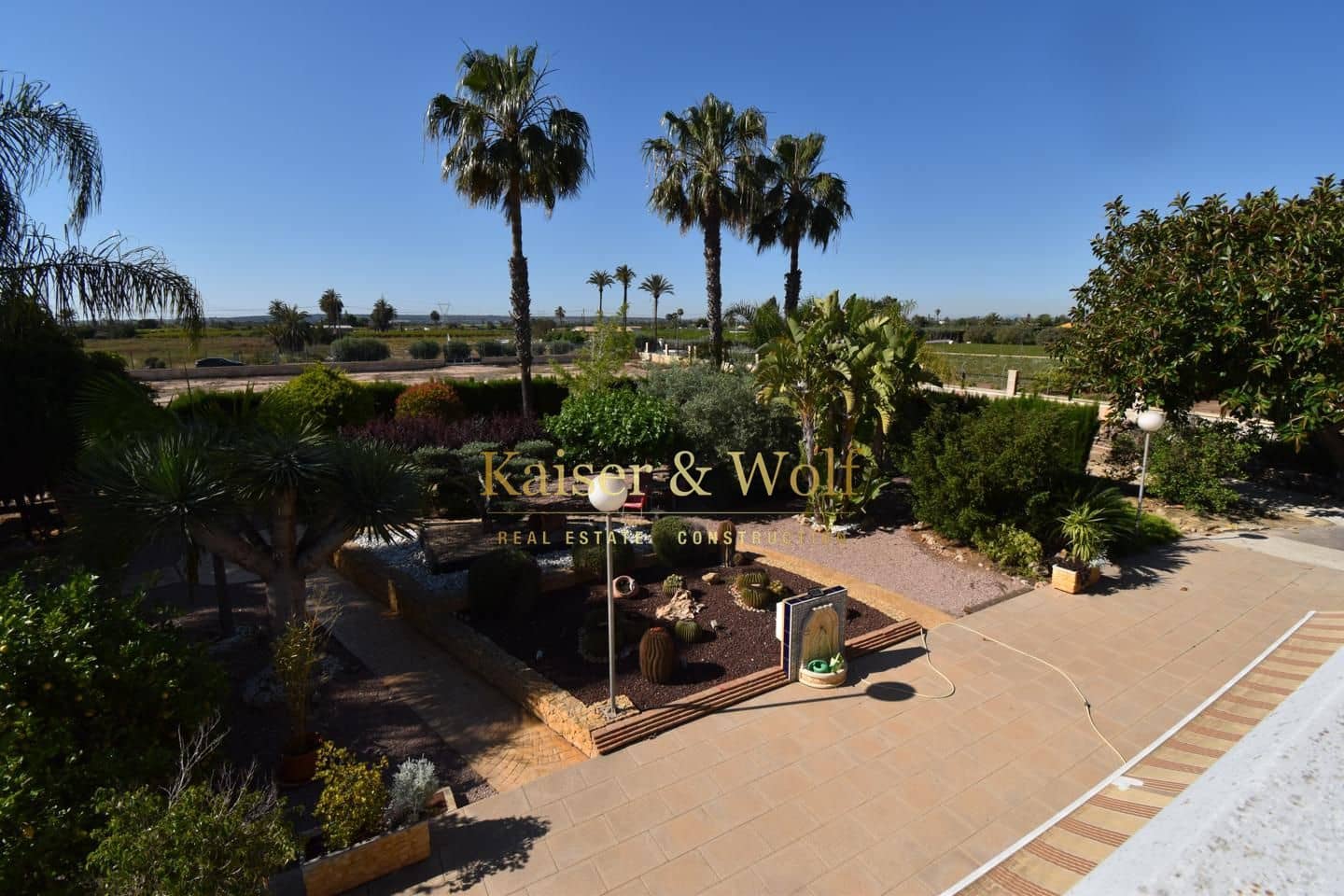 5 soveværelse Villa til salg i La Hoya med swimmingpool garage - € 520.000 (Ref: 9000760)