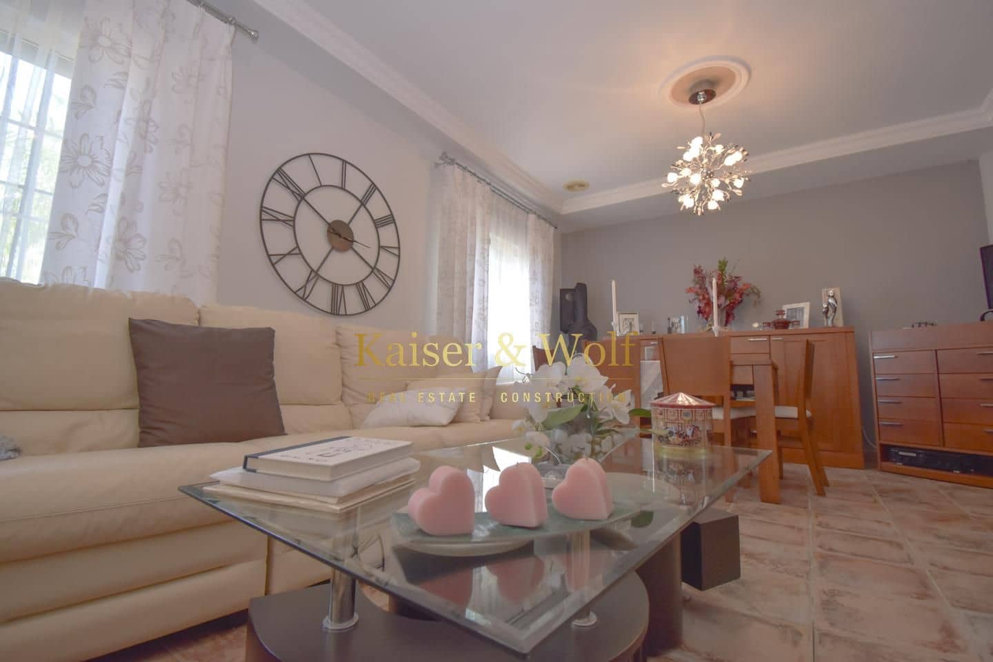 5 soveværelse Villa til salg i La Hoya med swimmingpool garage - € 520.000 (Ref: 9000760)