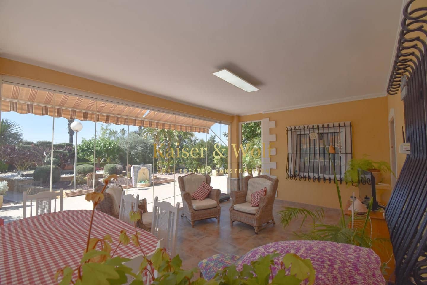 5 soveværelse Villa til salg i La Hoya med swimmingpool garage - € 520.000 (Ref: 9000760)