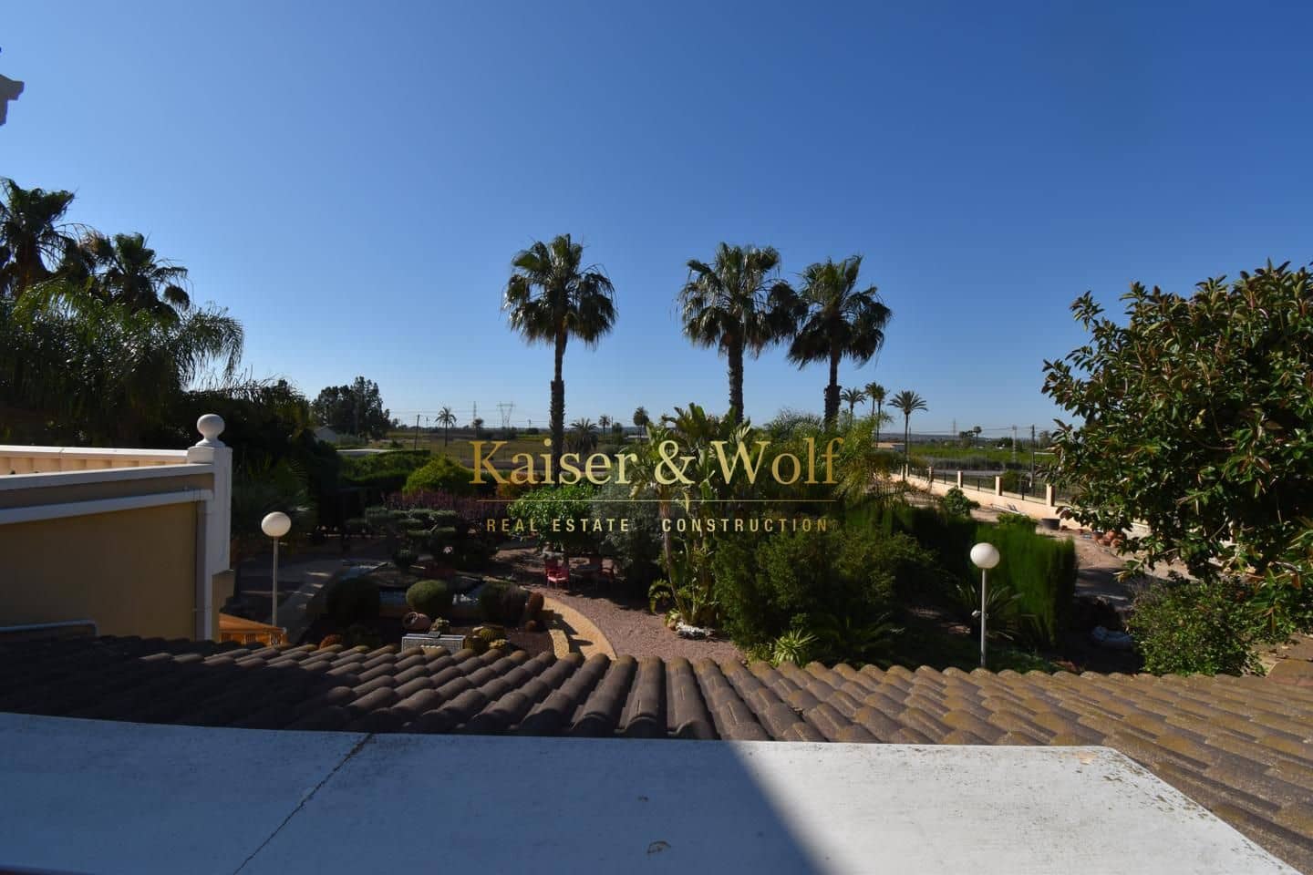 5 soveværelse Villa til salg i La Hoya med swimmingpool garage - € 520.000 (Ref: 9000760)