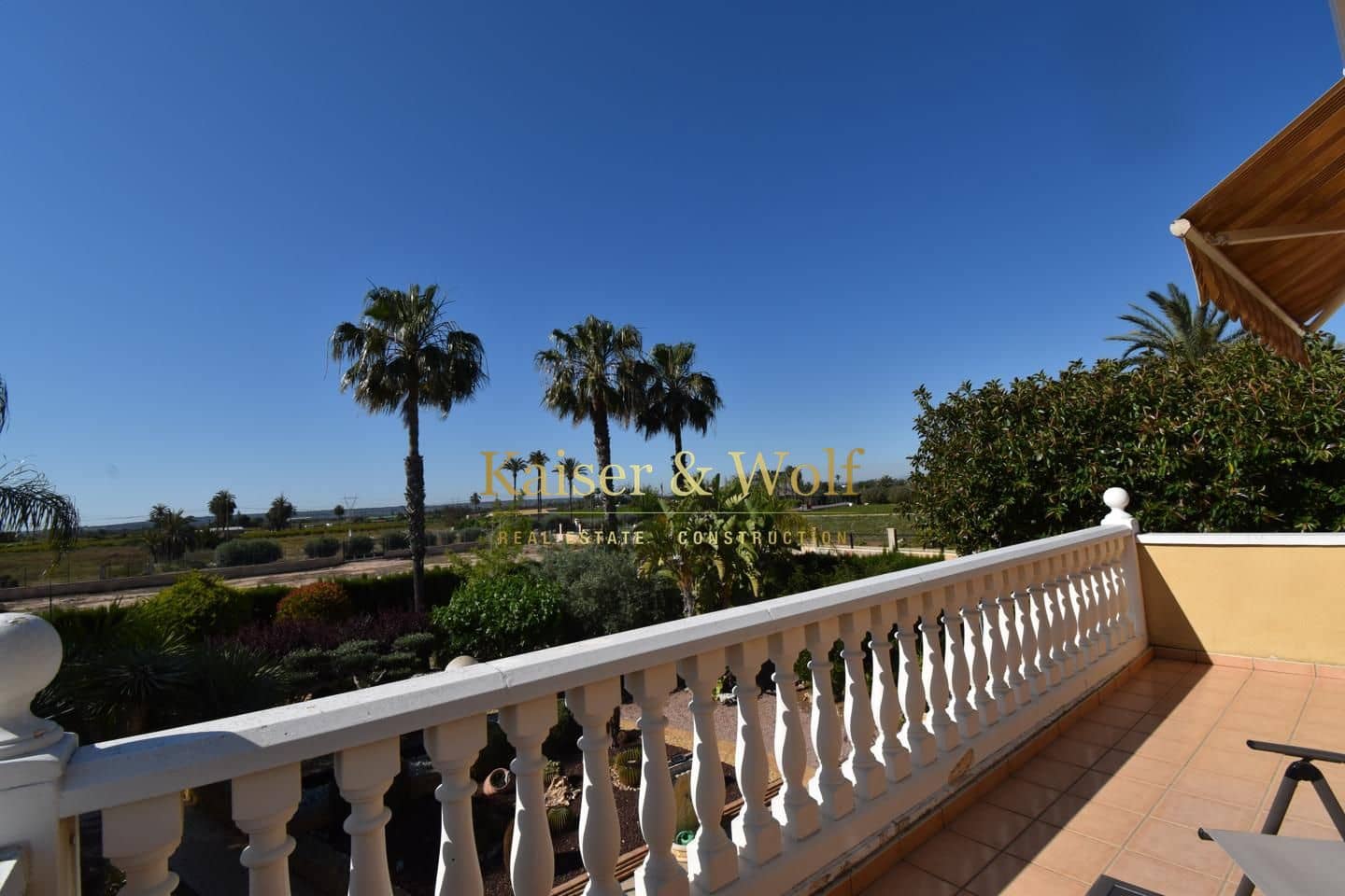 5 soverom Villa til salgs i La Hoya med svømmebasseng garasje - € 520 000 (Ref: 9000760)