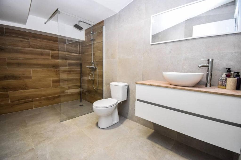 4 soveværelse Villa til leje i Elche / Elx med swimmingpool - € 2.100 (Ref: 9060066)