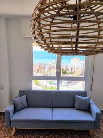 3 soveværelse Lejlighed til leje i Calas Santiago Bernabéu, Santa Pola med garage - € 1.200 (Ref: 9126943)