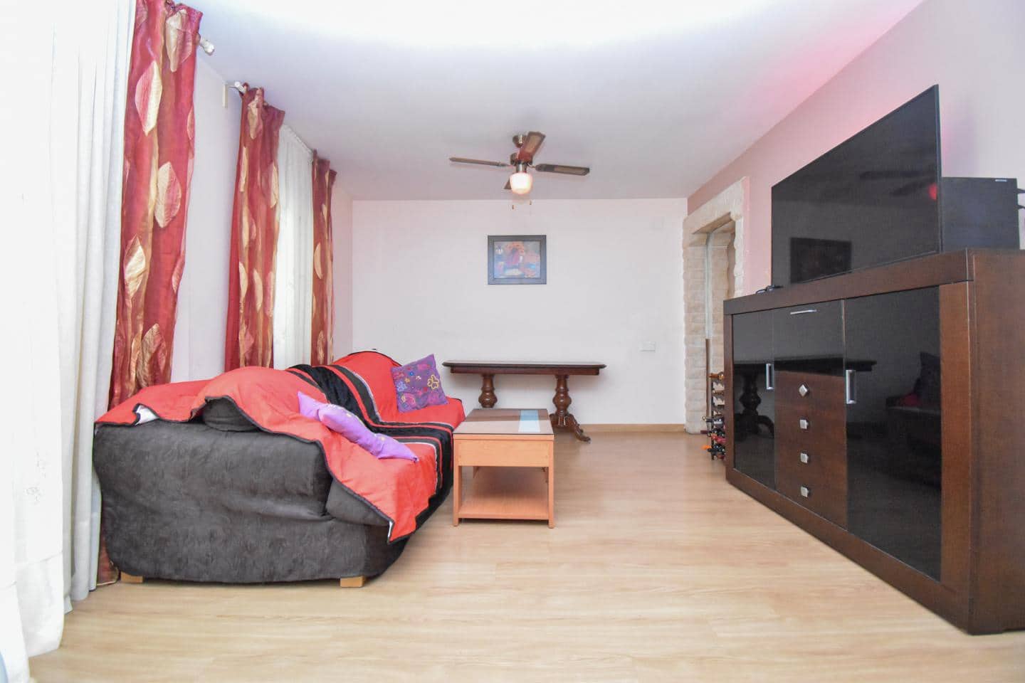 2 soveværelse Lejlighed til salg i Alicante by - € 120.000 (Ref: 9144514)