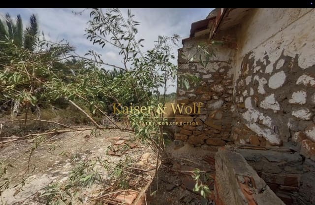 6 bedroom Finca/Country House for sale in Crevillente / Crevillent - € 180,000 (Ref: 9150957)