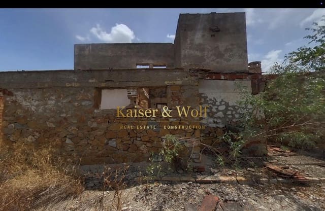 6 bedroom Finca/Country House for sale in Crevillente / Crevillent - € 180,000 (Ref: 9150957)