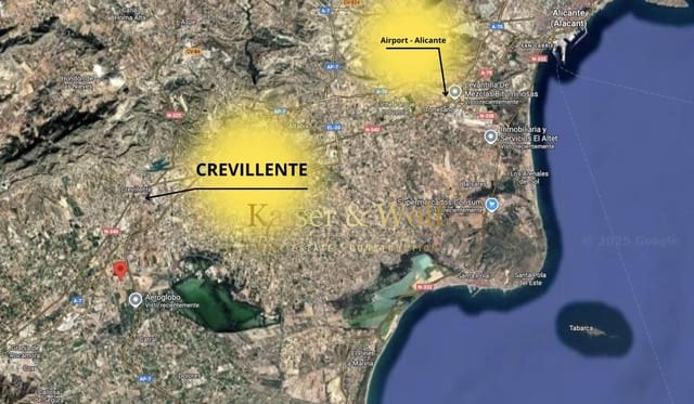 6 bedroom Finca/Country House for sale in Crevillente / Crevillent - € 180,000 (Ref: 9150957)