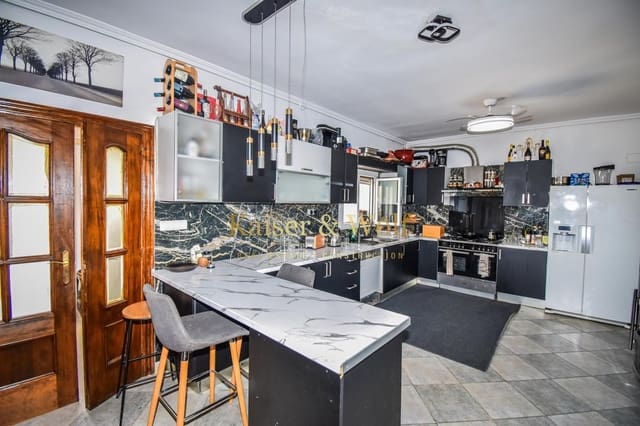 6 bedroom Finca/Country House for sale in Crevillente / Crevillent with pool - € 450,000 (Ref: 9150958)