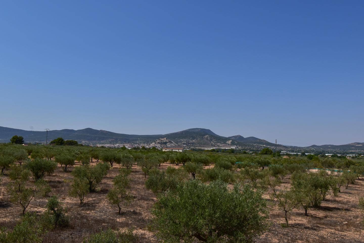 3 sypialnia Finka/Dom wiejski na sprzedaż w Onil z basenem - 478 000 € (Ref: 9161693)