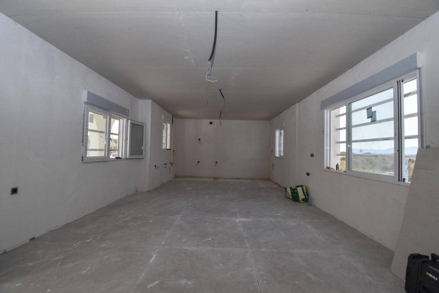 4 soveværelse Finca/Landehus til salg i Elche / Elx med swimmingpool garage - € 279.000 (Ref: 9164832)