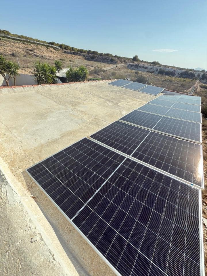 4 soveværelse Finca/Landehus til salg i Elche / Elx med swimmingpool garage - € 279.000 (Ref: 9164832)