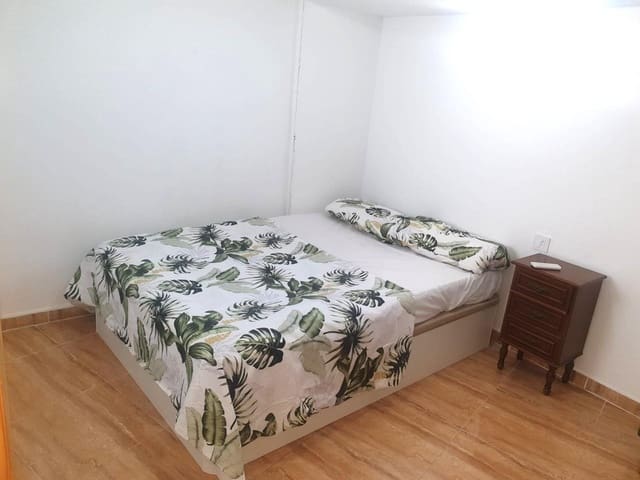 Piso de 4 habitaciones en Calas Santiago Bernabéu, Santa Pola en alquiler - 900 € (Ref: 9184538)