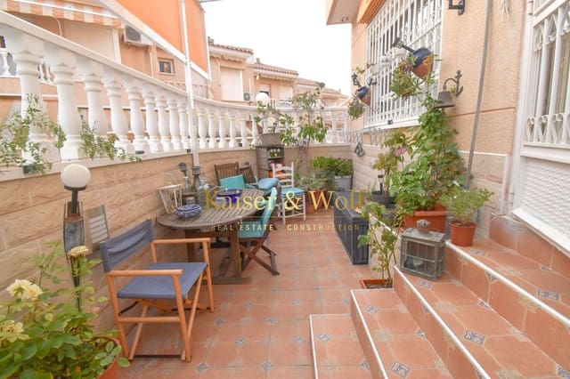 3 makuuhuone Bungalow myytävänä paikassa Norte, Santa Pola mukana uima-altaan 
autotalli - 254 000 € (Ref: 9198273)