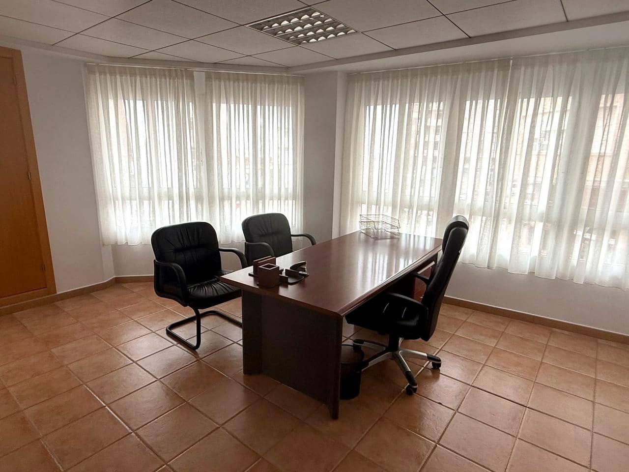 Oficina en Santa Pola en alquiler - 350 € (Ref: 9205310)