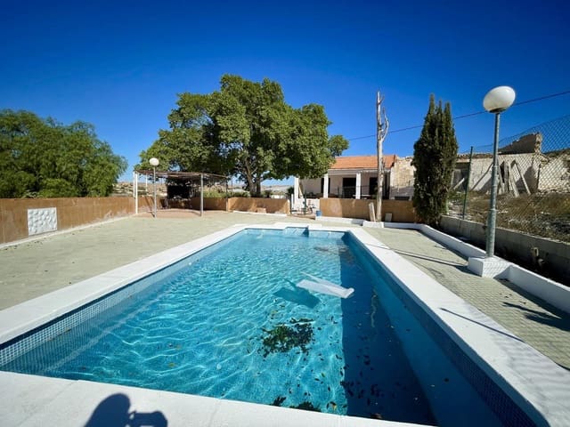 6 slaapkamer Finca/Landhuis te koop in Torrellano, Elche / Elx met zwembad - € 220.000 (Ref: 9227902)